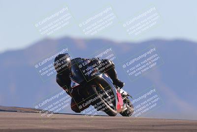 media/Nov-06-2023-Moto Forza (Mon) [[ce023d0744]]/3-Intermediate Group/Session 5 (Turn 9)/